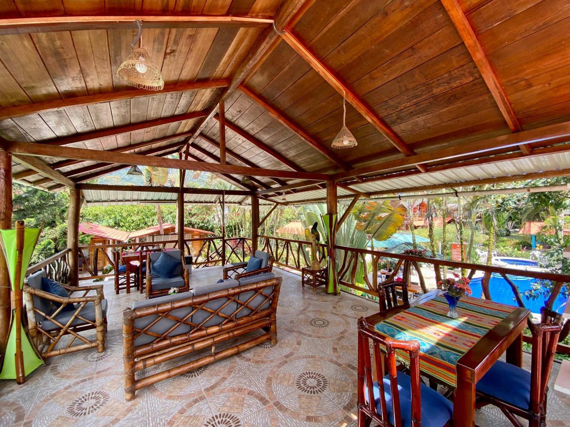 Hosteria Arasari Mindo Ngoại thất bức ảnh